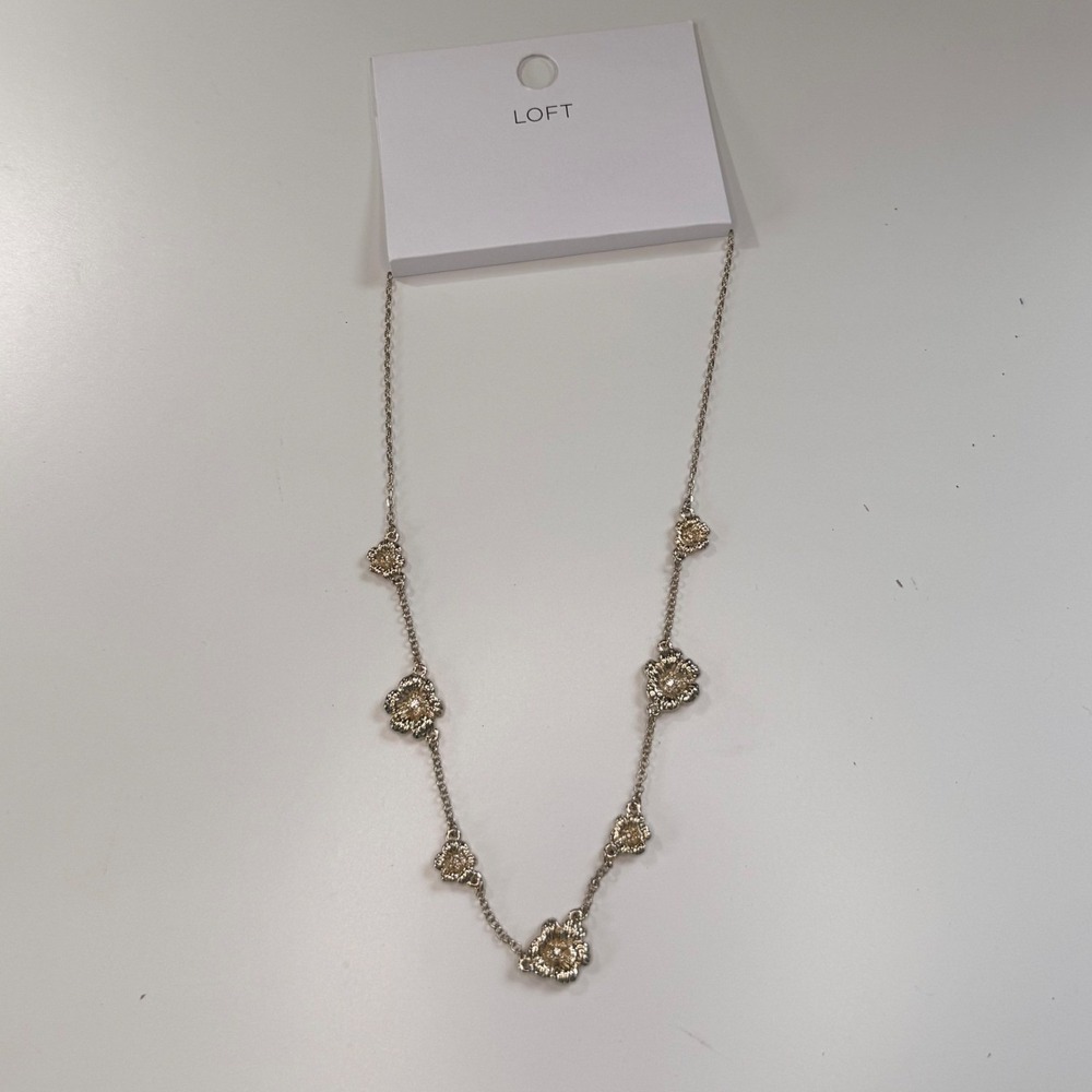 Loft Gold Tone Textured Flower Station Necklace Crystal Accents 39278548 NWT